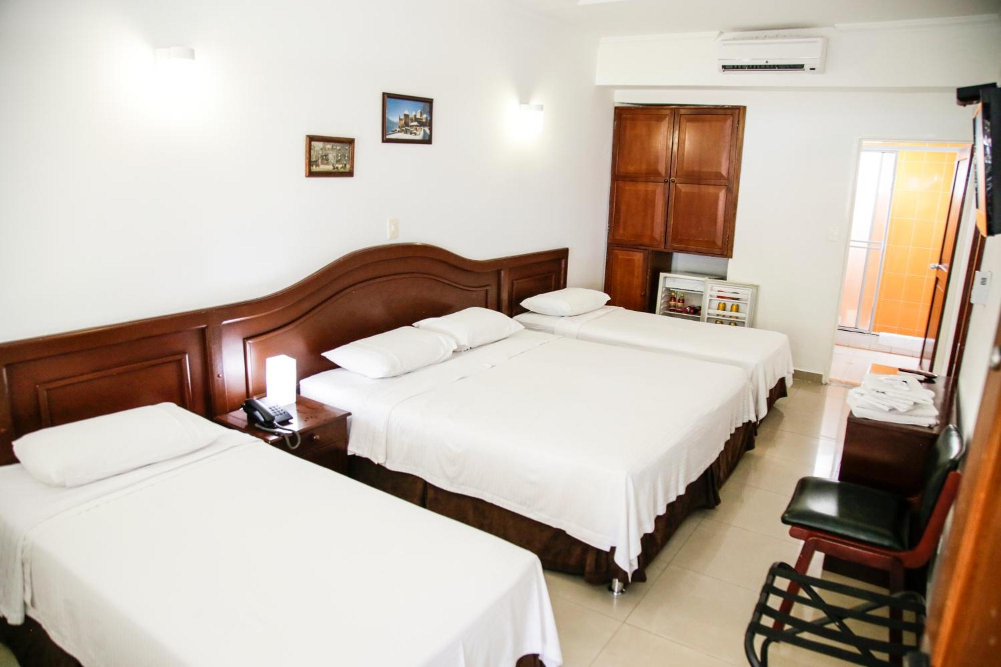 Hotel Los Puentes Comfacundi Girardot Ngoại thất bức ảnh