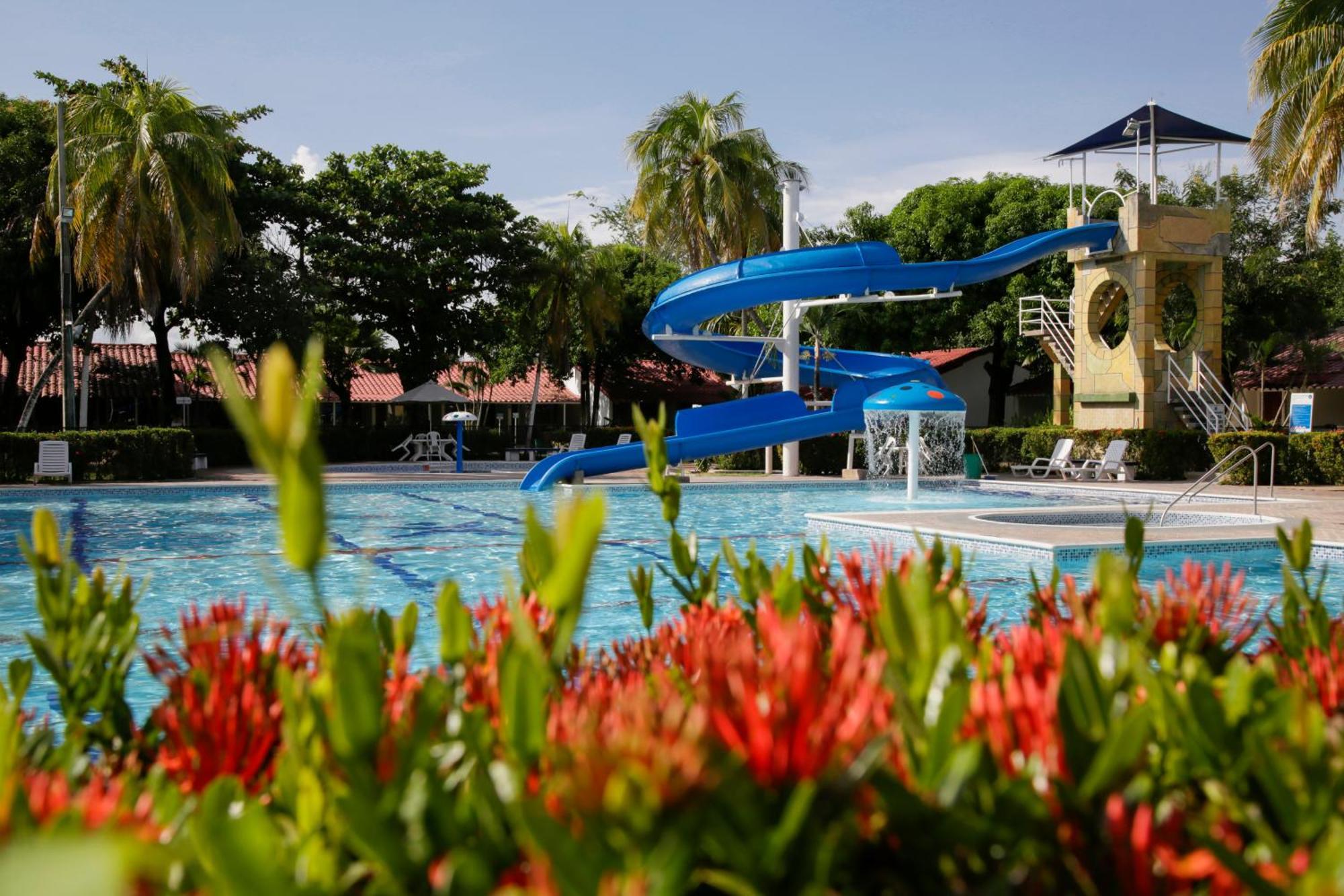 Hotel Los Puentes Comfacundi Girardot Ngoại thất bức ảnh